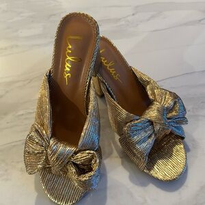 Lulus open toe sandal